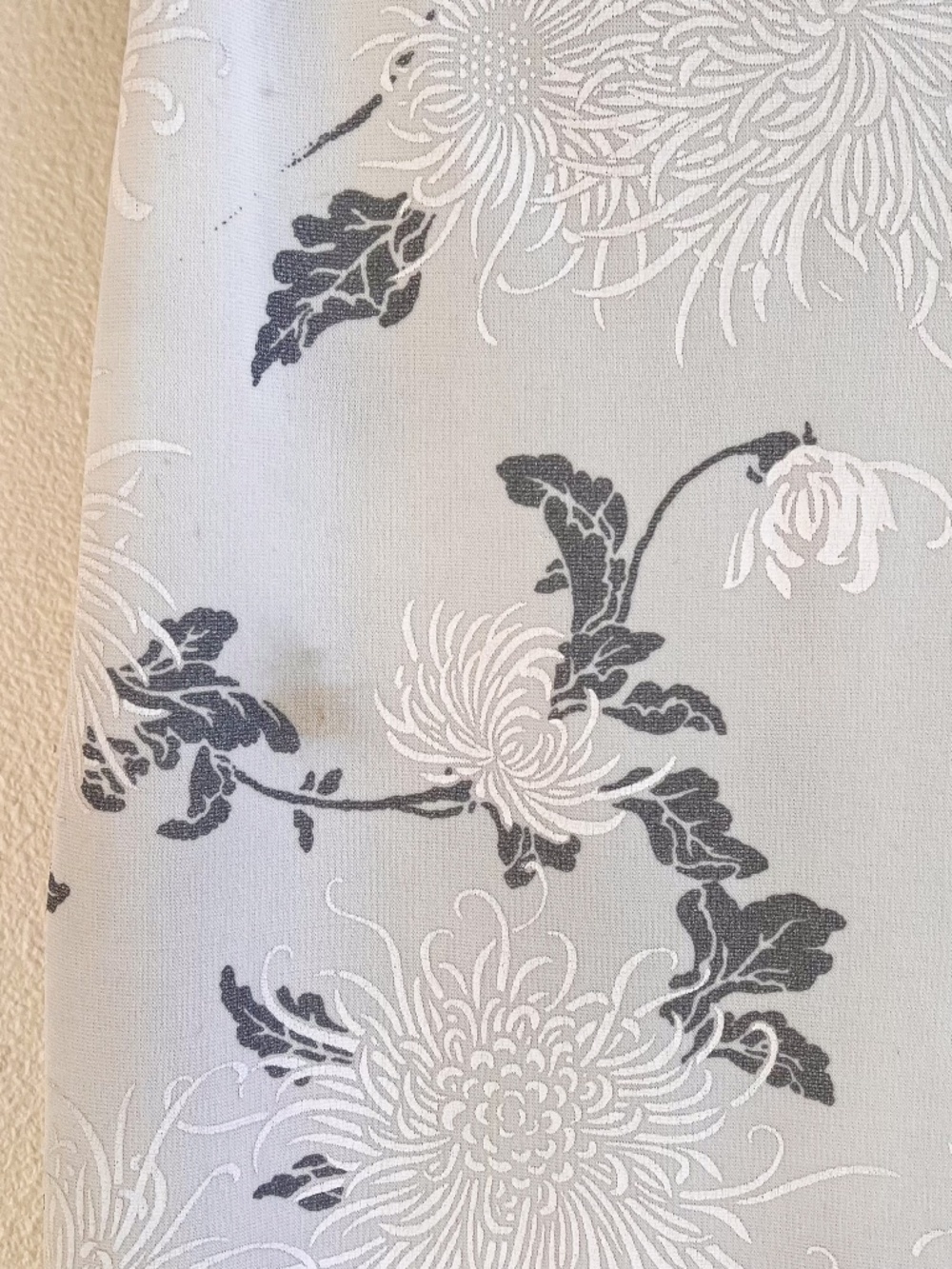 Vintage 1970s White Maxi Dress With Gray Floral Print (L) - Picture 7 of 12